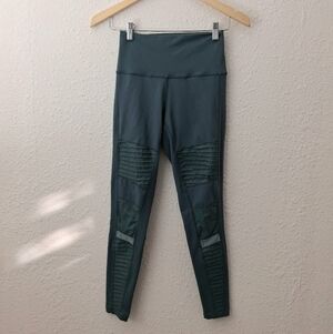 IAB Manufacturing Leggings : Yoga & Lounge Pants : Size 6 (Small)